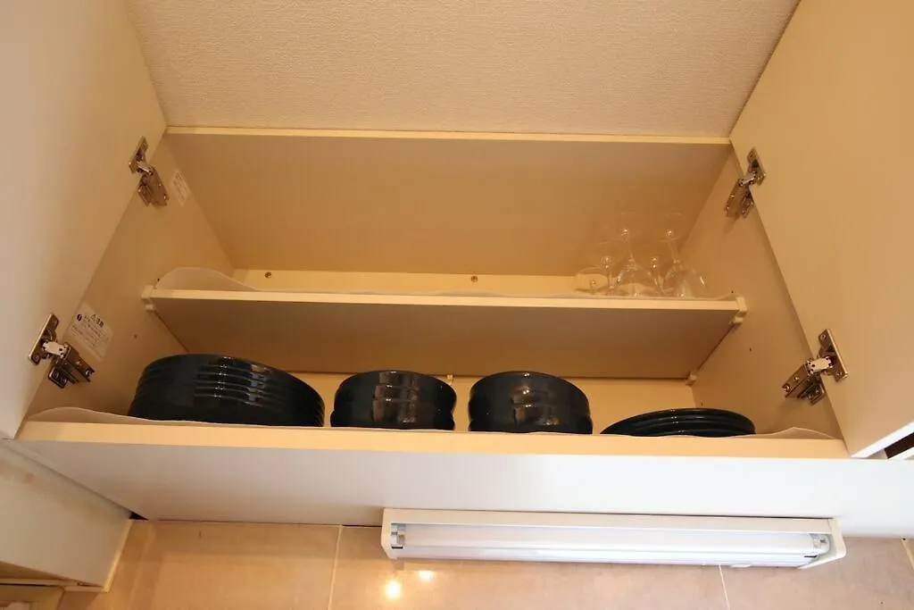 Apartment Ｕｓｊ,万博,梅田への交通抜群,ファミリーで安心のguesthouse-泉- Osaka